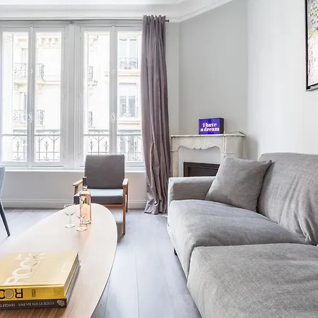 Design And Charming Flat Totally Refurbished Paris